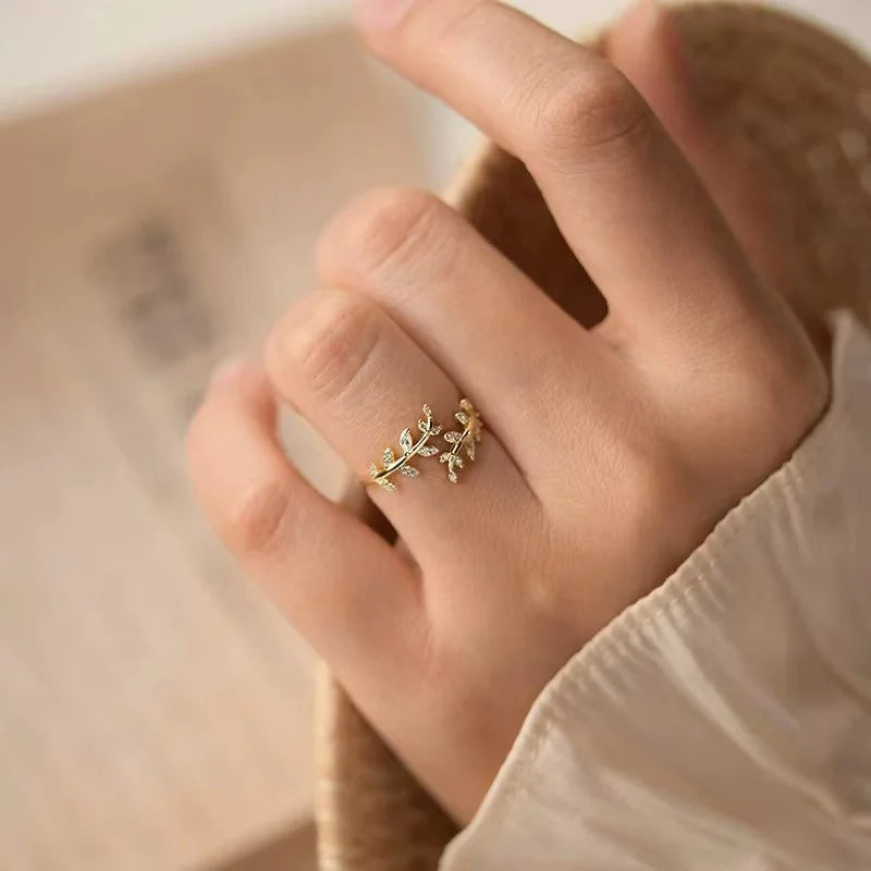 Sparkling Tree Branch Ring